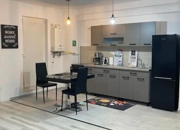 Apartament Intr-O Zona Rezidentiala Linistita Iasi Exteriör bild