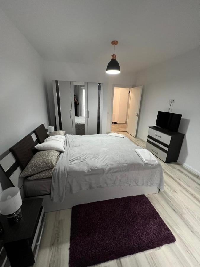 Apartament Intr-O Zona Rezidentiala Linistita Iasi Exteriör bild