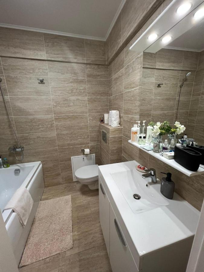 Chic Apartament Complex Inamstro Iasi Exteriör bild