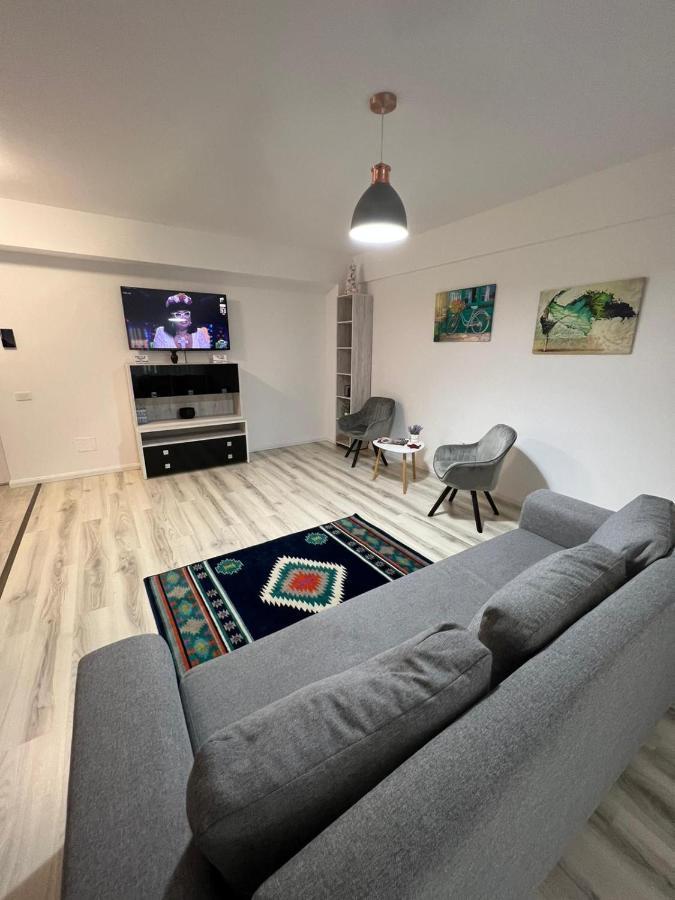 Apartament Intr-O Zona Rezidentiala Linistita Iasi Exteriör bild